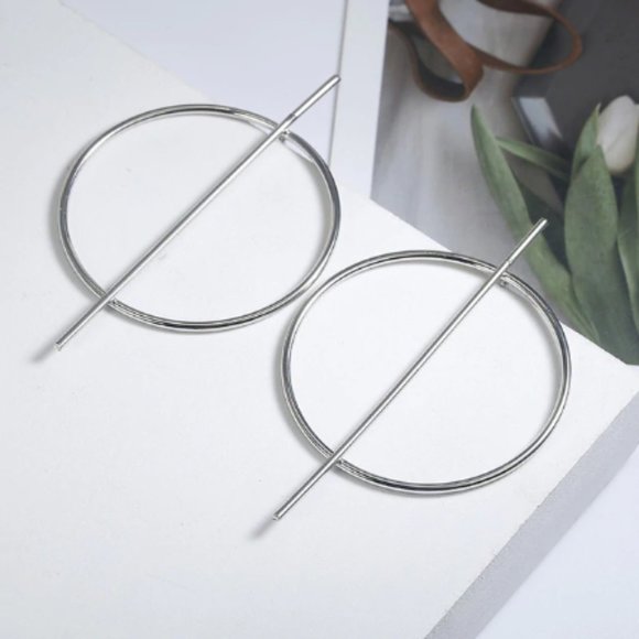 Asymmetrical vintage earrings - Picture 5 of 6